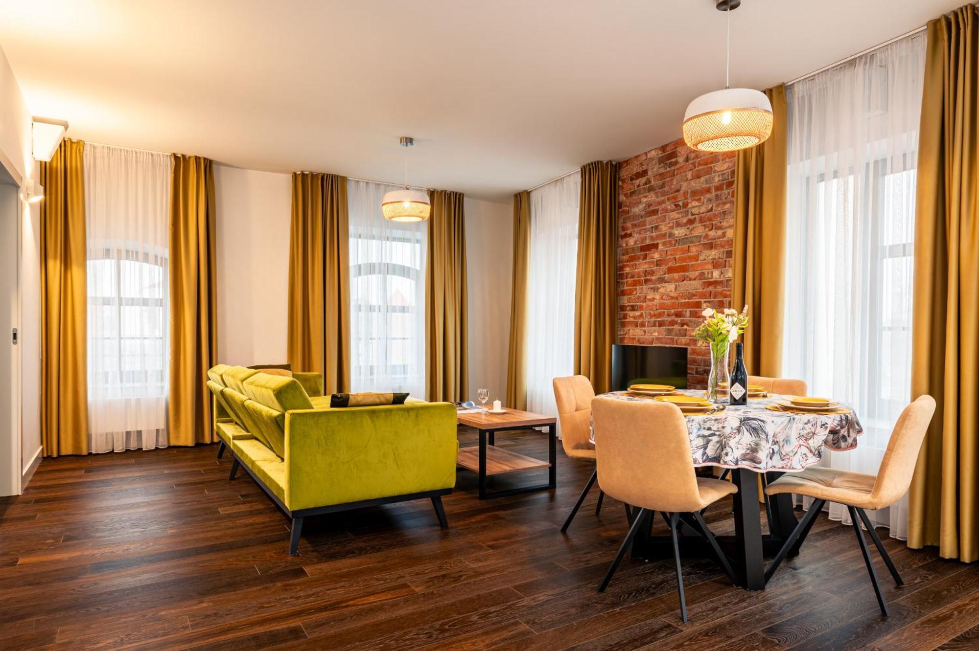 Apartmán Wyspa Slodowa - Location, Tram&park Nearby - By Rentujemy Vratislav
